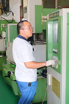 东莞市润联硅胶模具制造